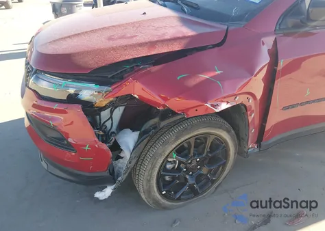 2025 Jeep Compass Latitude 4X4 из США, поврежденный, VIN 3C4NJDBN5ST606094